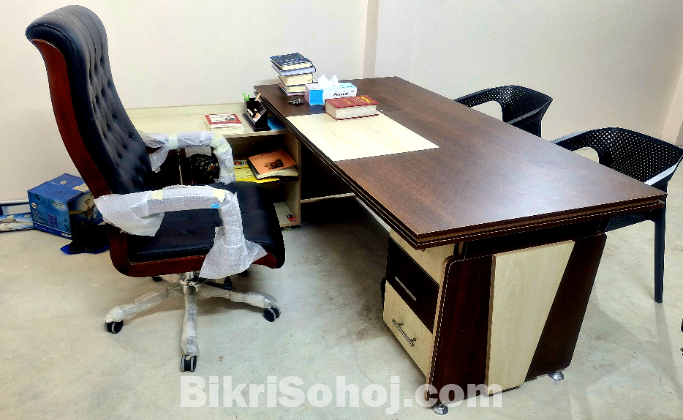 Boss Table